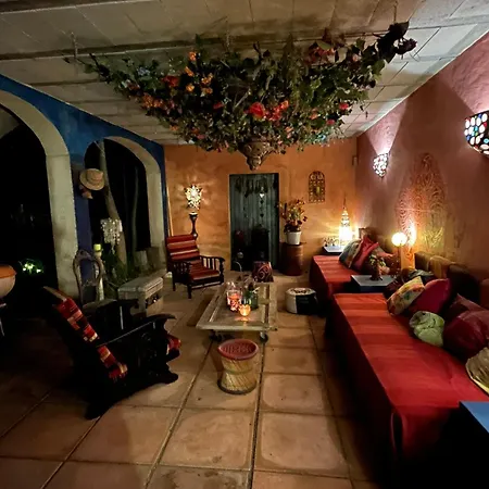 L'ancienne Taverne D'hotes Et Bed & Breakfast *
